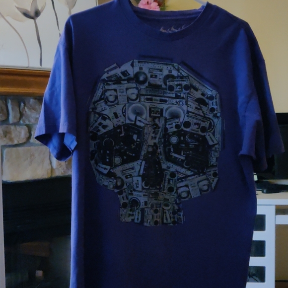 Boombox skull head t-shirt - Picture 3 of 3